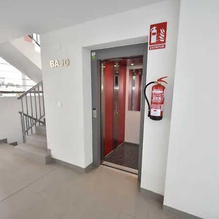 Belvilla By Oyo Residencial Victoria 1 *
